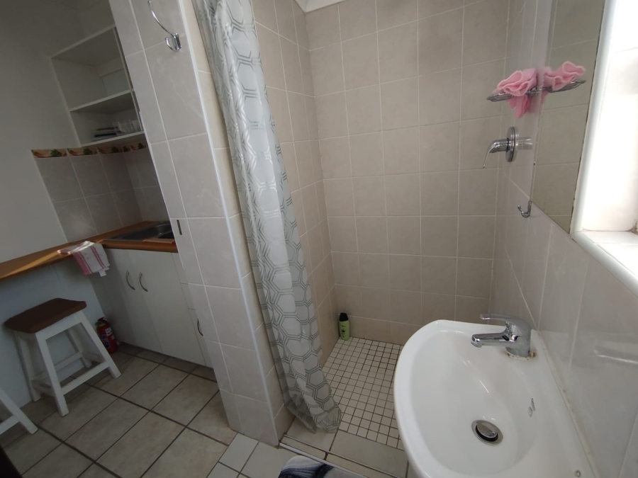 1 Bedroom Property for Sale in Country Club Western Cape